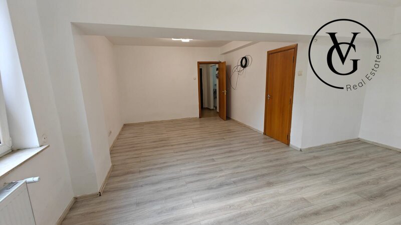 Universitate, Victoriei, Regina Elisabeta, garsoniera.